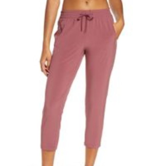 Zella Pants - Zella Adapt Stretch Crop Pants NWT